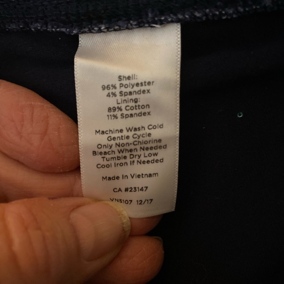 🎉SALE🎉T by Talbots Floral Patterned Skort in Blue and Teal - Picture 6 of 6